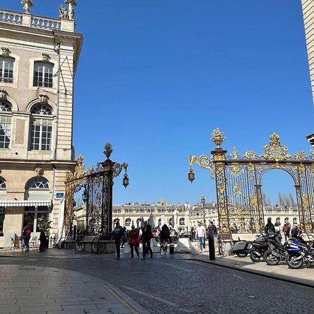נאנסי Le Dominicains Appartement Au Calme Aux Portes De La Place Stanislas מראה חיצוני תמונה